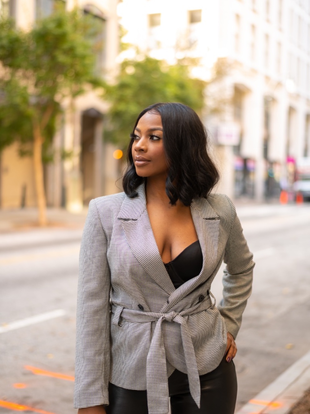 Moda Spiegel Houndstooth Belted Blazer - Picture 4 of 11
